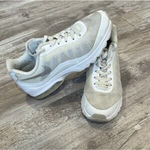 Nike Air Max Invigor Women's Size 7 Running Shoes